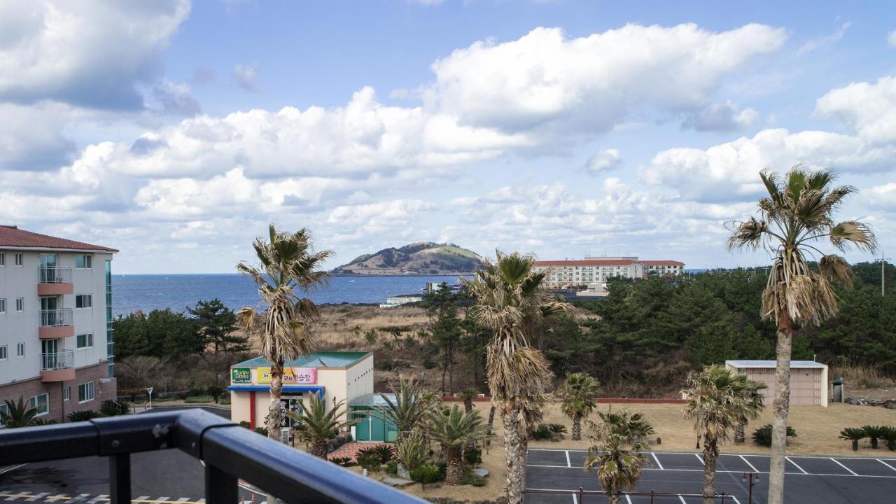 Blue Hawaii Hotel Jeju Exterior photo